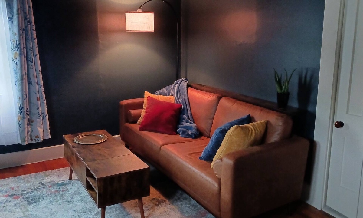 Lancaster Apartment | Modern Comfort in the North Country