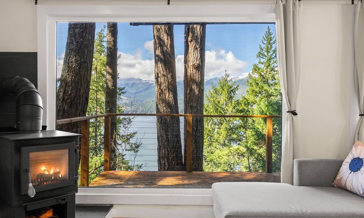 Seabeck Cabin | Modern Panoramic Hood Canal 2-bedroom cabin in charming Seabeck