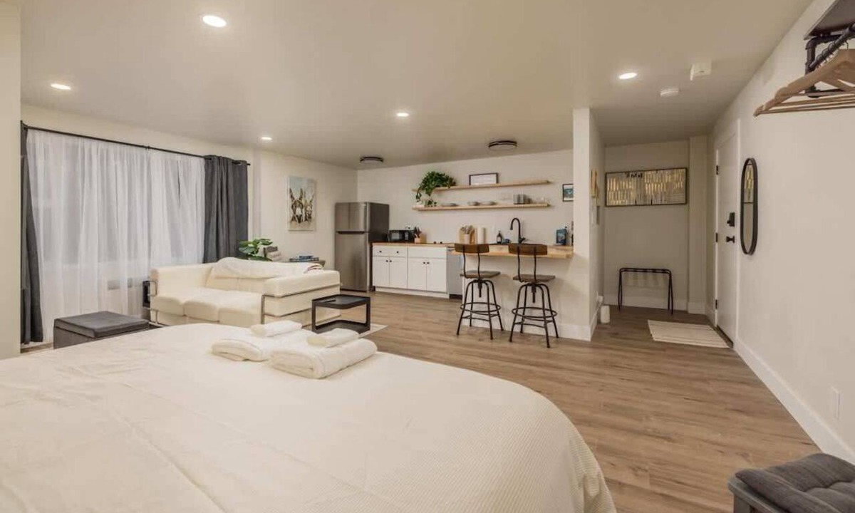 Downtown Anchorage Apartment | Modern Studio Located in the Center of Downtown