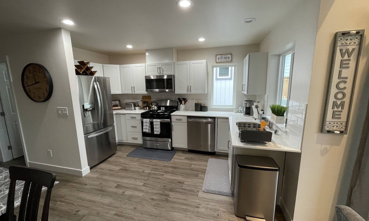 Bayshore - Klatt House | Modern Townhome
