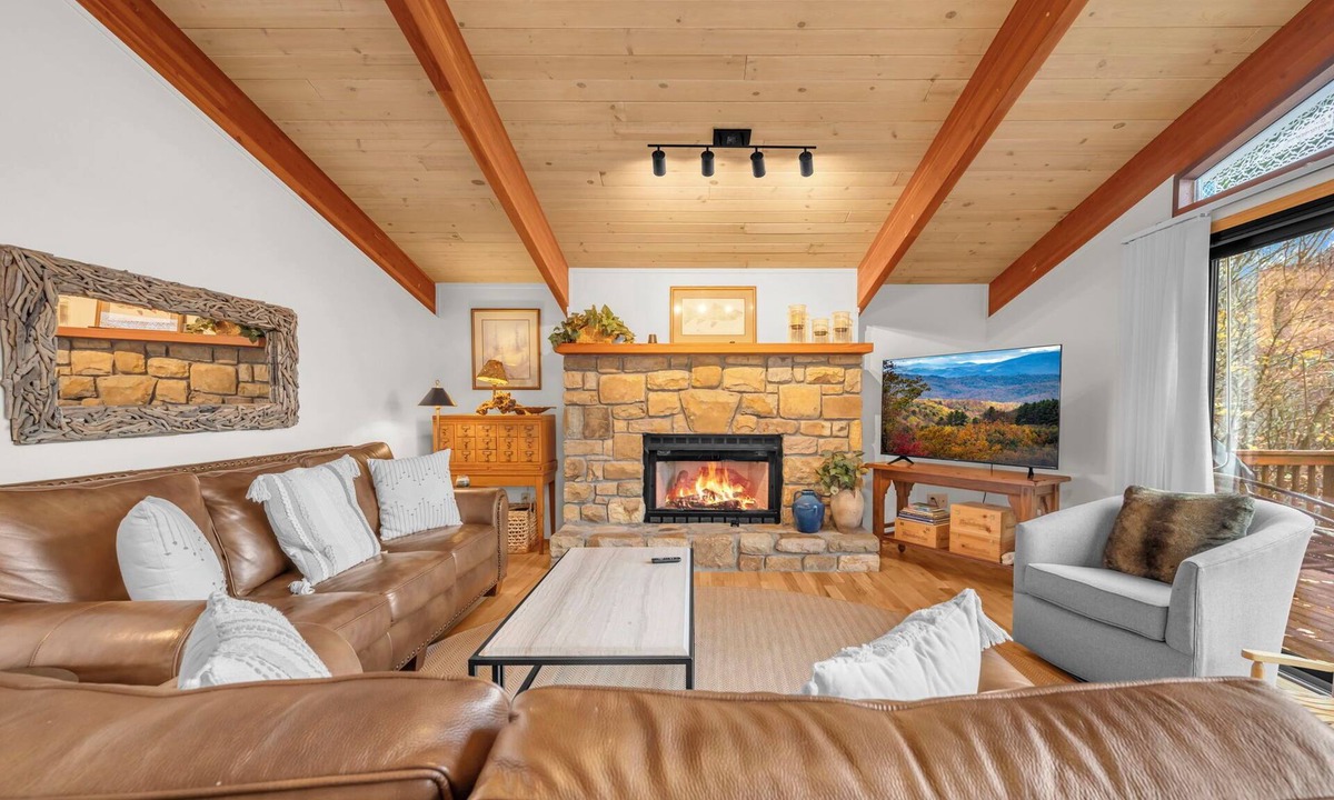 Beech Mountain Cabin | Mountain Home near Skiing, Hiking, & More
