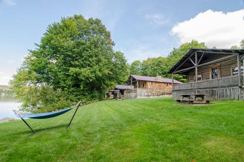 Westmore Hotel | Mountain Lake Cottages