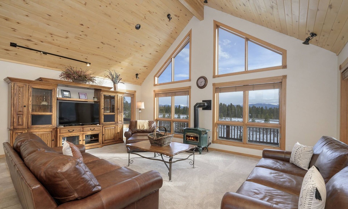 Pole Creek Meadows House | Mountain Peak 4 Bedroom Home by RedAwning