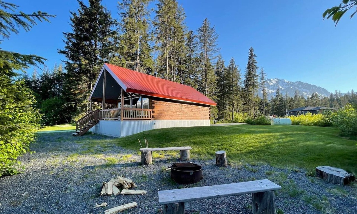 Bear Creek Cabin | MountainTop Cabin Seward
