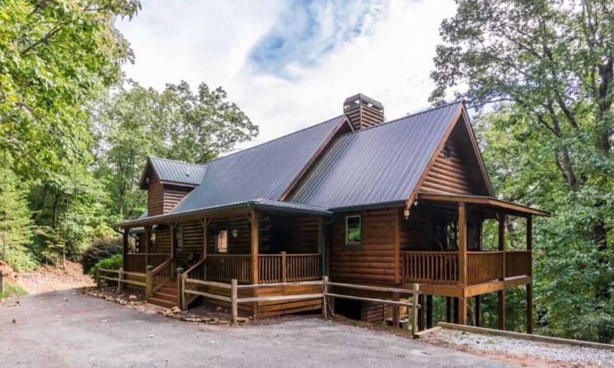 Dahlonega Cabin | New listing! Poppy’s Great Escape