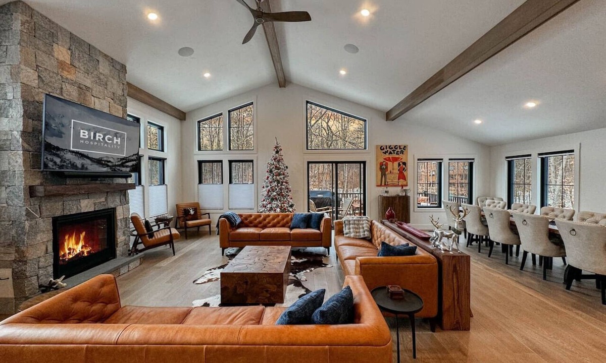 Intervale House | Northern Luxe | Brand New, Views, Hot tub, Games
