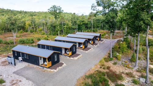 North Sebago Villa | NUTHATCH LIMIT 4