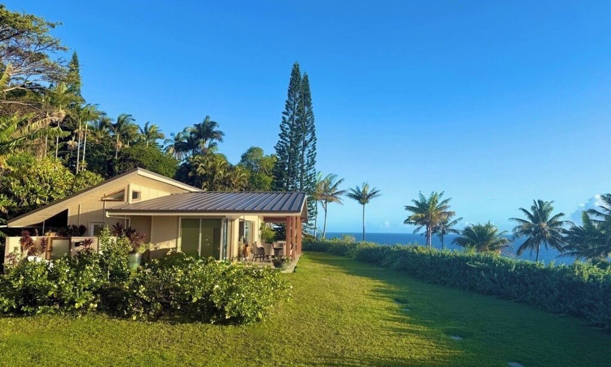 Ninole House | Ocean Ohana — Private Luxury on the Hamakua Coast