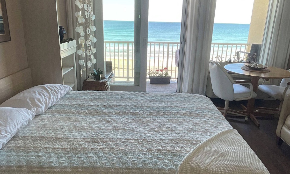 Hampton Condo | Oceanfront Condo-Great Views!