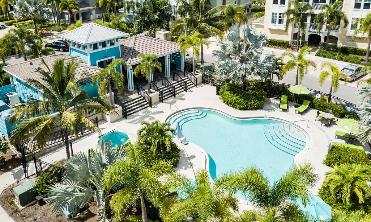 Whitney Beach House | One Particular Harbour 391-201 ·Courtyard View · Pet-Friendly