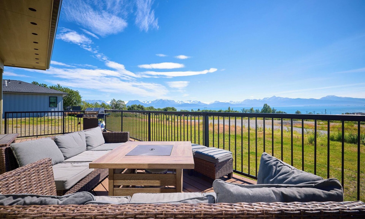 Kachemak Cabin | Panoramic Ocean Views! Late Summer/Fall Dates!