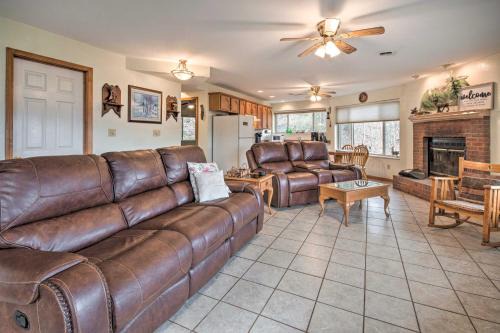 Burnsville Apartment | Pet-Friendly Apt w/Views in Pisgah Nat’l Forest!