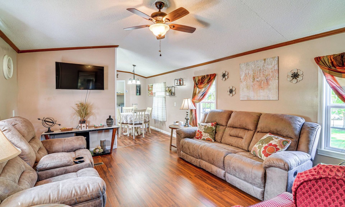 Corbin House | Pet-Friendly Corbin Vacation Rental ~ 4 Mi to Town