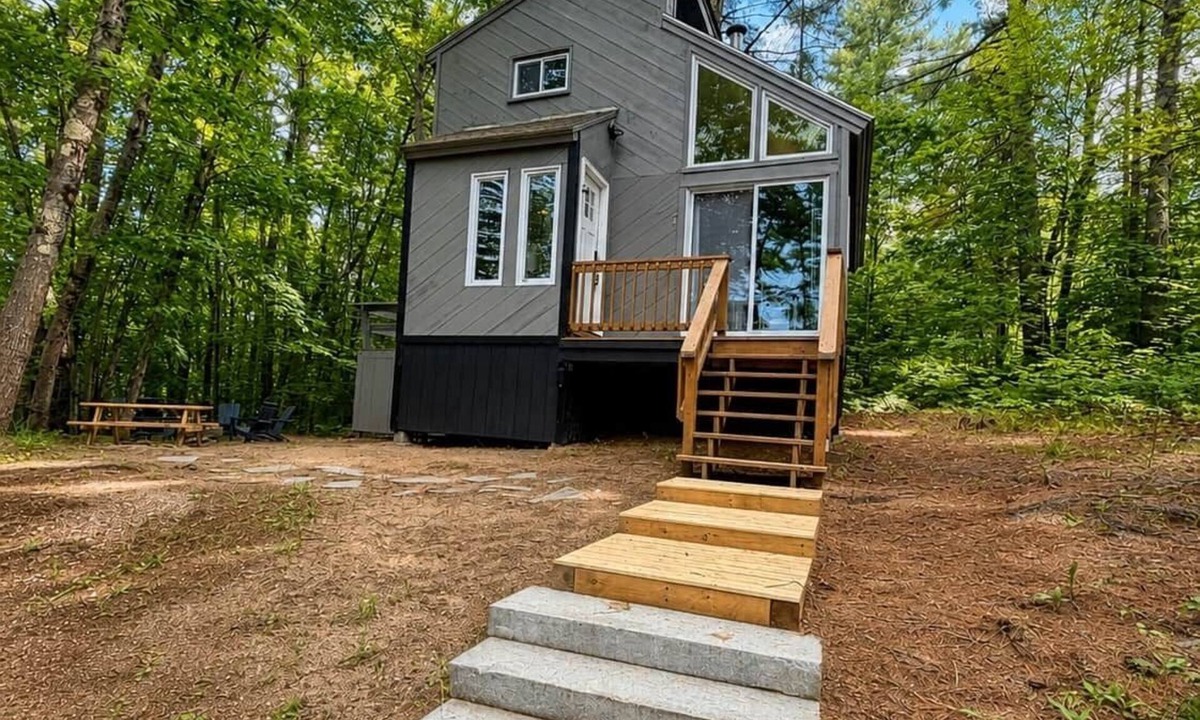 Conway House | Pet-Friendly Retreat Near Hiking & Storyland