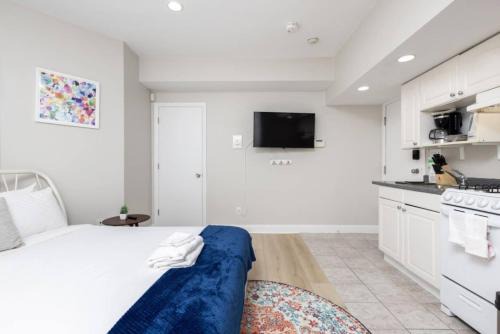 Prudential - St. Botolph Apartment | Petit Studio in Back Bay