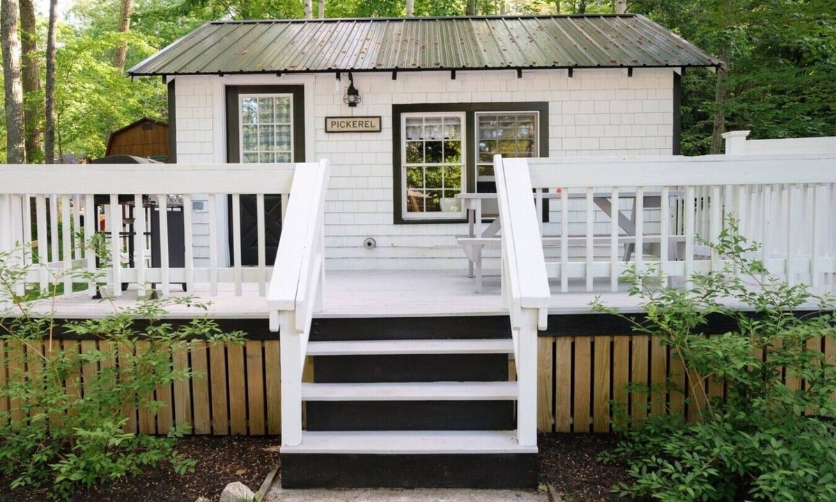 Sebago Cabin | Pickerel Cottage on the Stunning West Shore of Sebago Lake