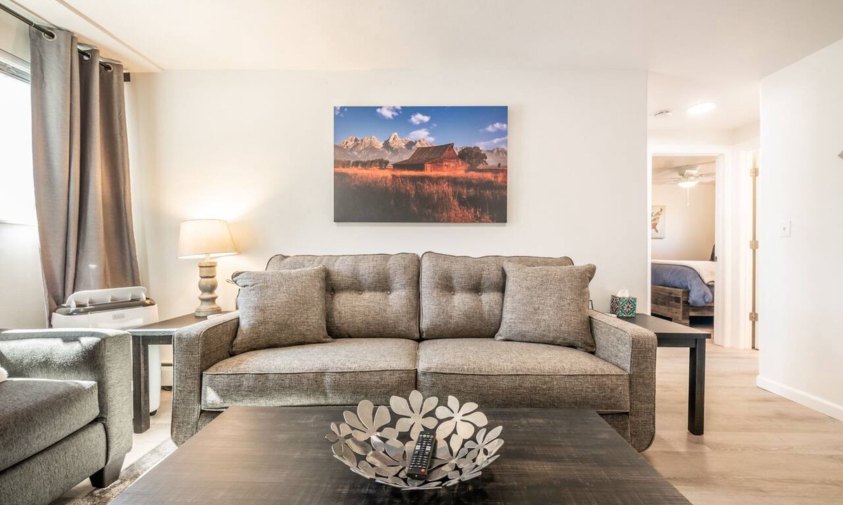 Cimarron Hills Condo | ❤Pleasant Retreat! 2bd Apt near Peterson AFB ❤