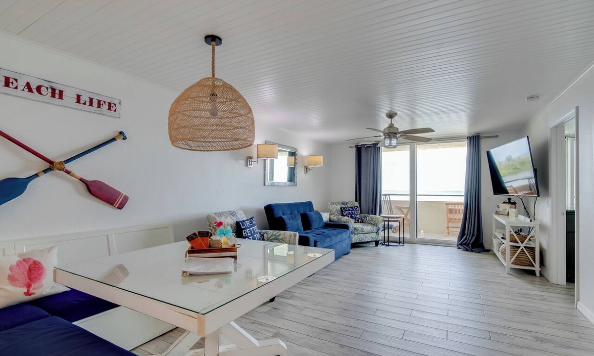 Hudson Condo | Private Beach Access & Gulf Views: Hudson Condo!