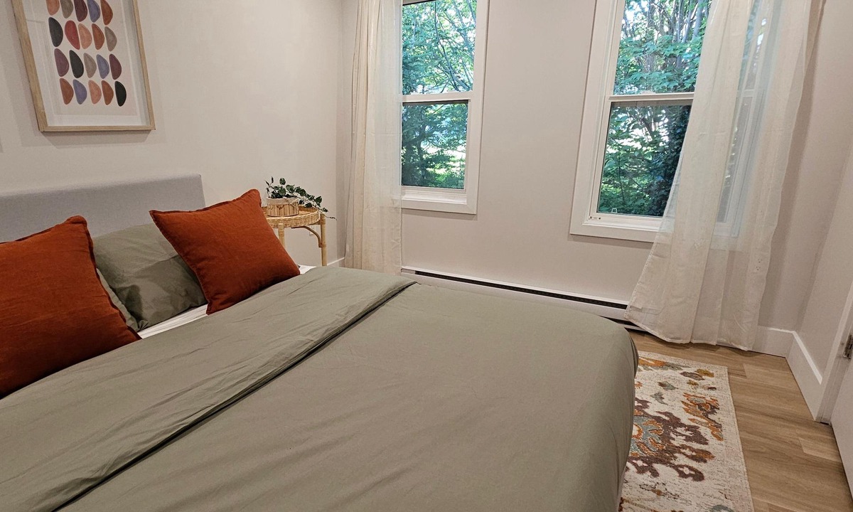 Prospect Bay House | Private, Modern Boho Detached Suite