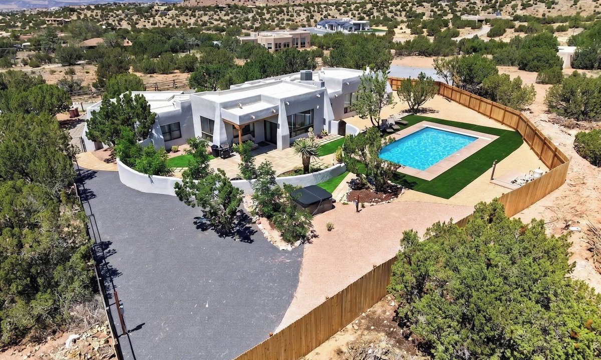 Placitas House | Private Pool + Mountain Views -Retreat Near ABQ