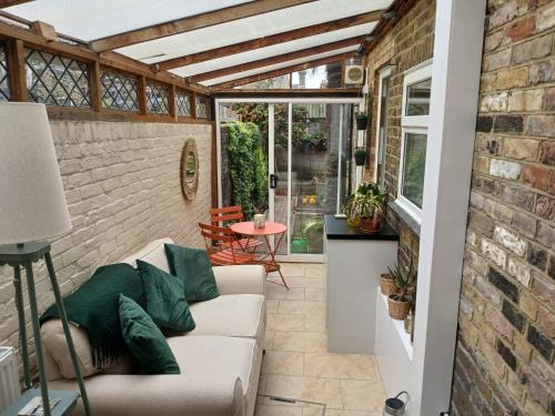 Faversham Apartment | Railmans Rest