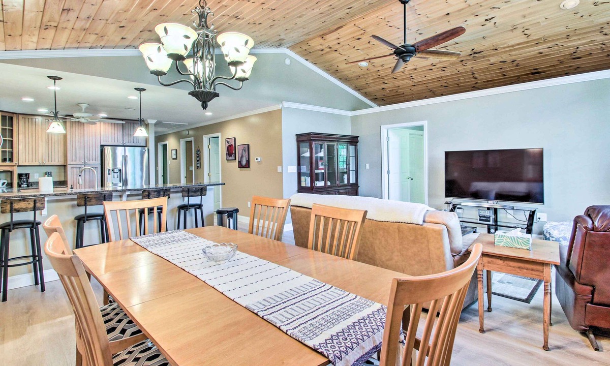 Readfield House | Readfield Retreat w/Lake Maranacook Views!