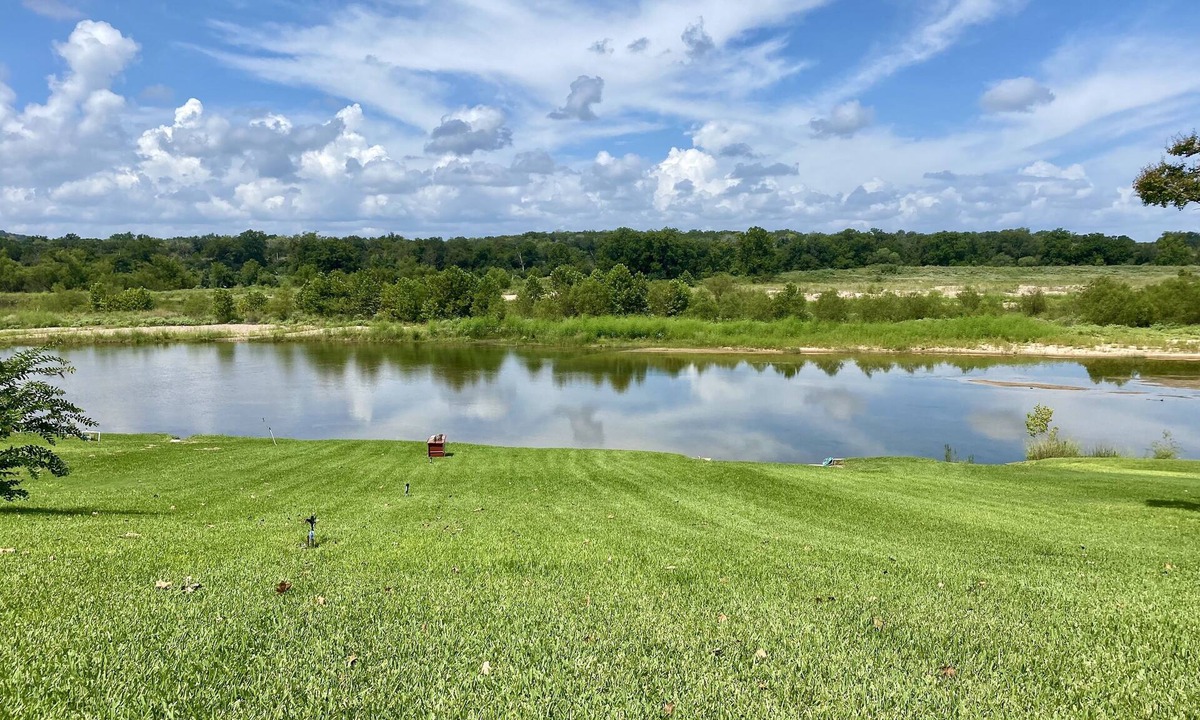 Kingsland House | Relax & Unwind at our Quiet Water front LBJ Llano River home - Dog Friendly!