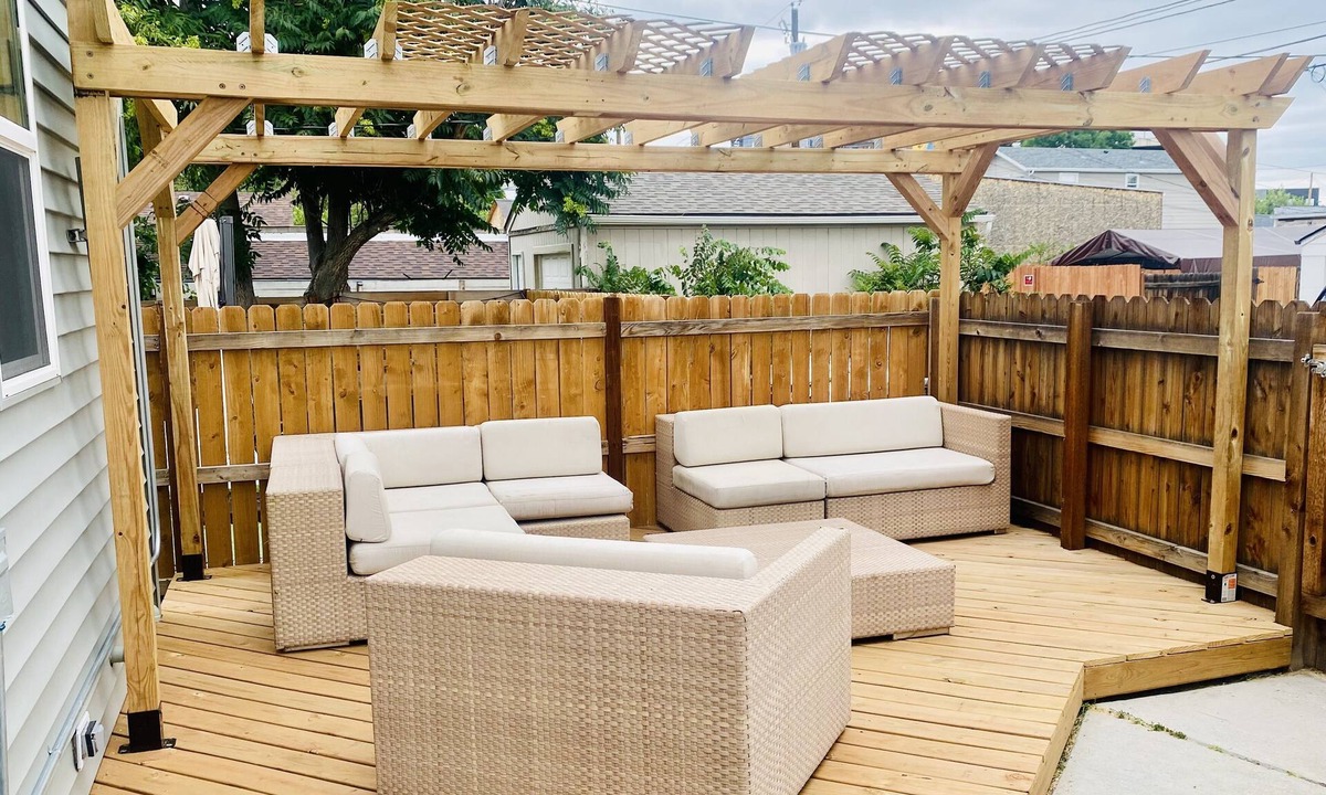 Cole House | RiNo 3 Bedroom. Sweet location! 100% walkable Bars & restaurants on the block!