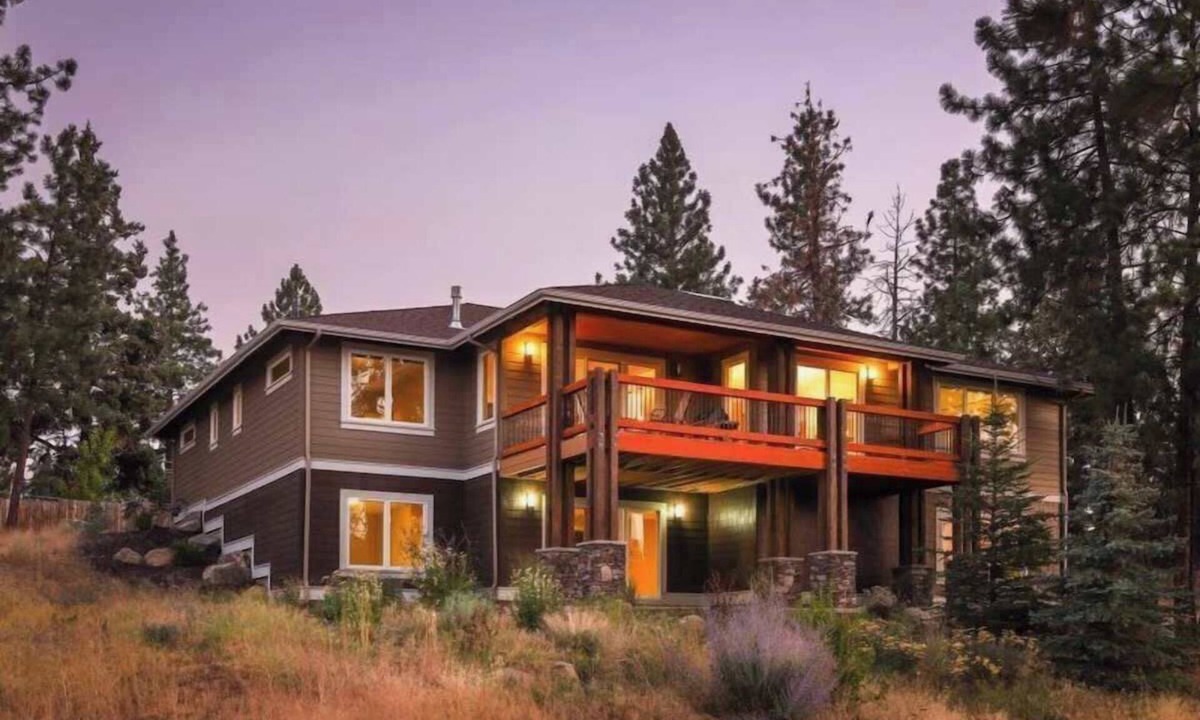 Southern Crossing House | Riverview Executive Retreat Farewell Bend