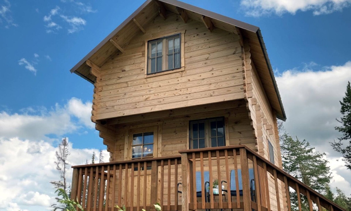 Denali Cabin | Romantic Lakefront Cabin with Mountain Views, Perfect for a Trip to Cantwell, Alaska