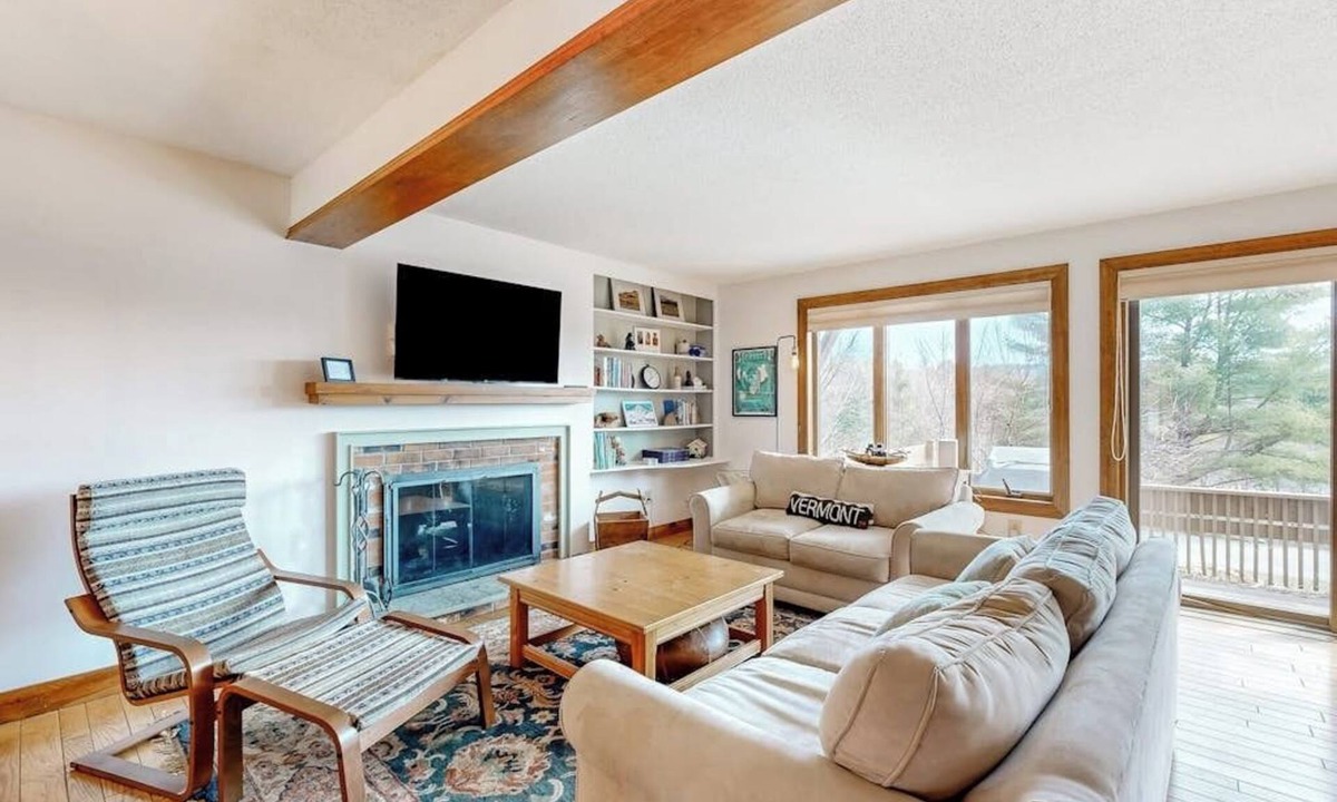 Quechee House | Saltbox townhome with views & fireplace - near Quechee Club, golf, & skiing