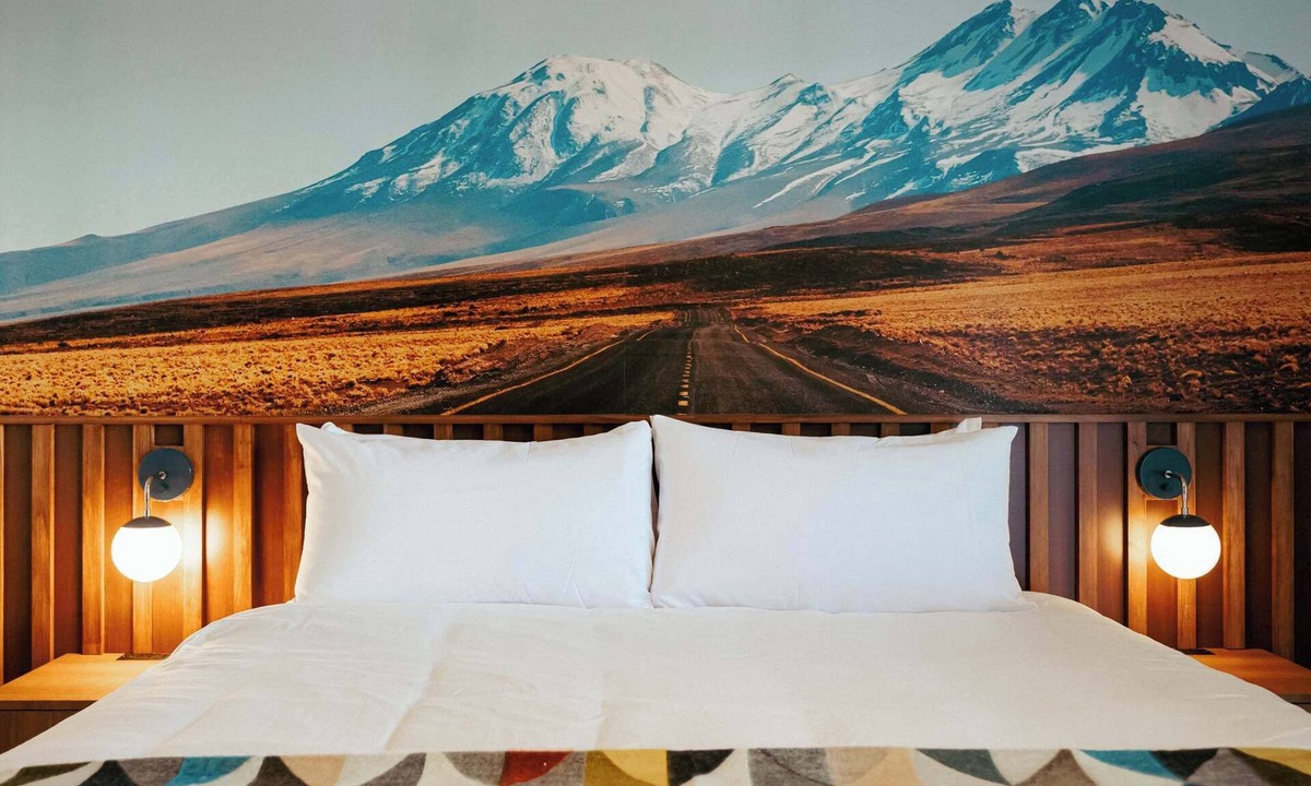 Hale Apartment | Scenic Roadside Rest | La Vista Motel | 105