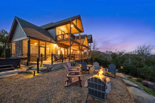 Sugar Mountain House | Scenic Solitude