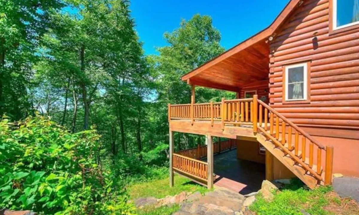 Spruce Pine House | Secluded Mountainbrook at Crabtree Falls , Paradise in Little Switzerland NC