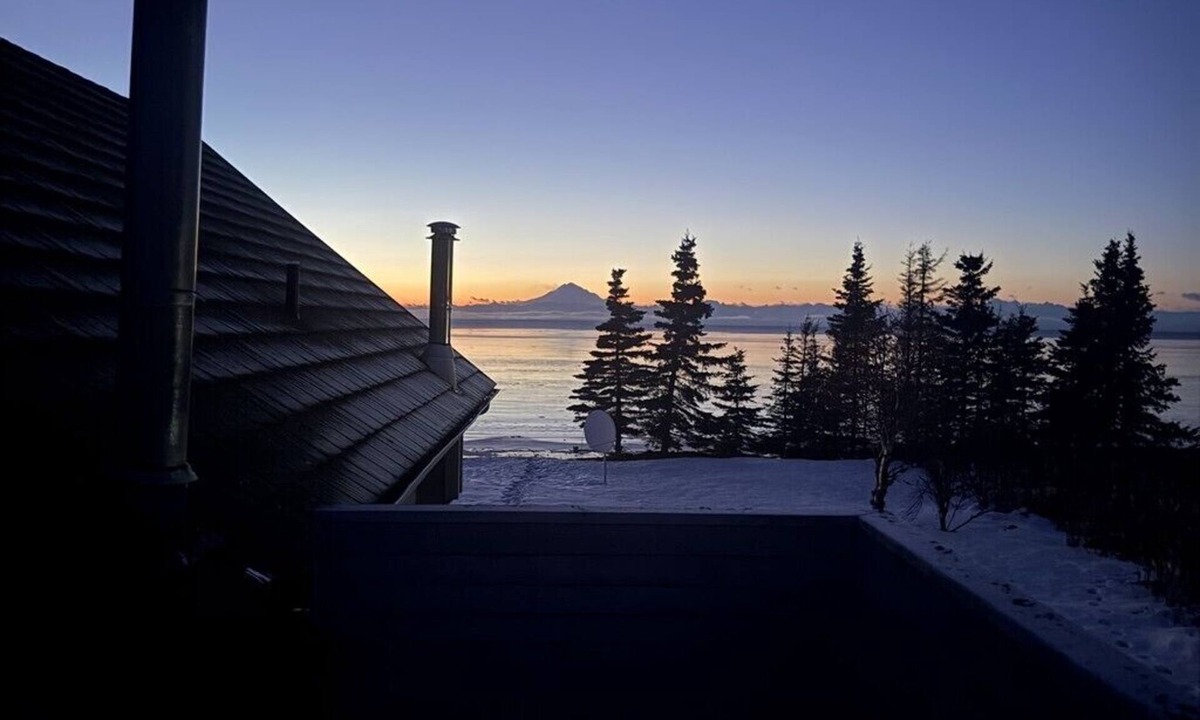 Kenai House | Serene 5-bedroom house in Kenai perfect for family and friends getaways