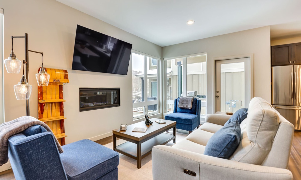 Silvercreek House | Ski-In/Ski-Out Granby Getaway w/Fire Pit!