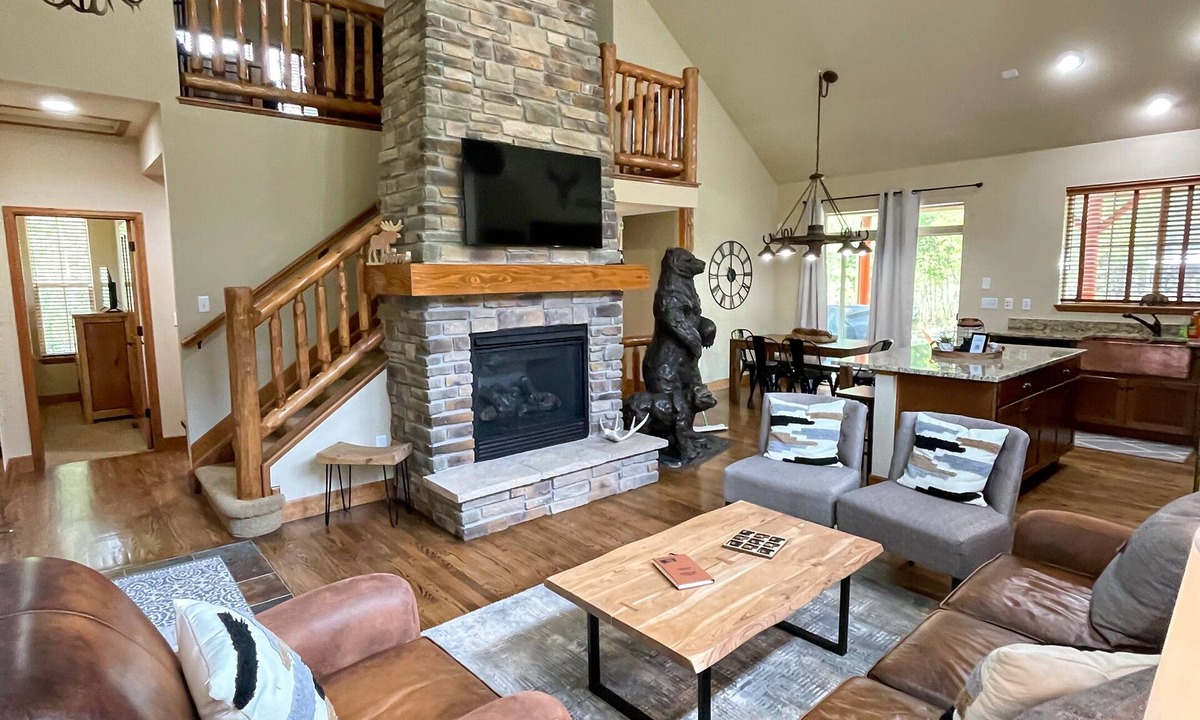Granby House | Ski in/ski out Granby Ranch Home- Ski, Golf, Fish, Bike, Hike, Relax- sleeps 8
