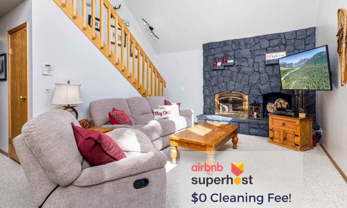 Snoqualmie Pass House | Spacious 2BD Cabin, 5 Mins from Ski Hill, Sleeps 8