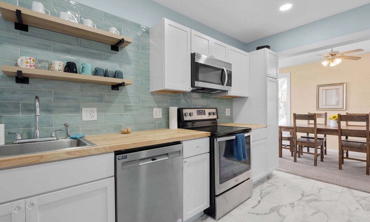 Old North Columbus Apartment | Spacious 3BR Near OSU with New Kitchen & Luxe Showers