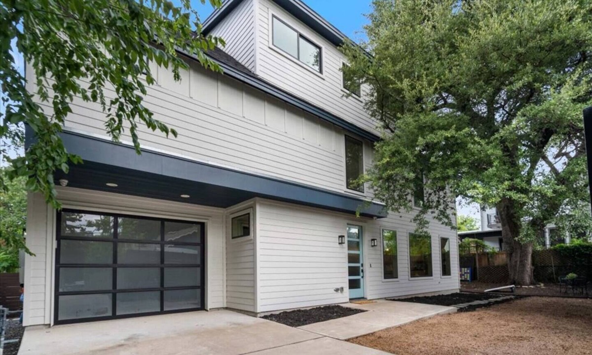 Swede Hill House | Spacious 5BR Central Austin Home w/Pool, Sleeps 13