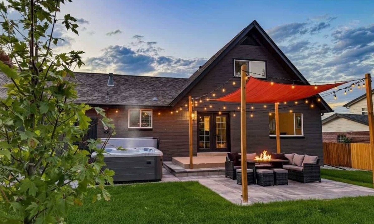 Northglenn House | Spacious Denver Retreat w/Hot Tub & Game Room