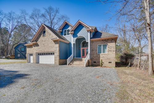 Newport News House | Spacious Hampton Vacation Home Near Beaches!
