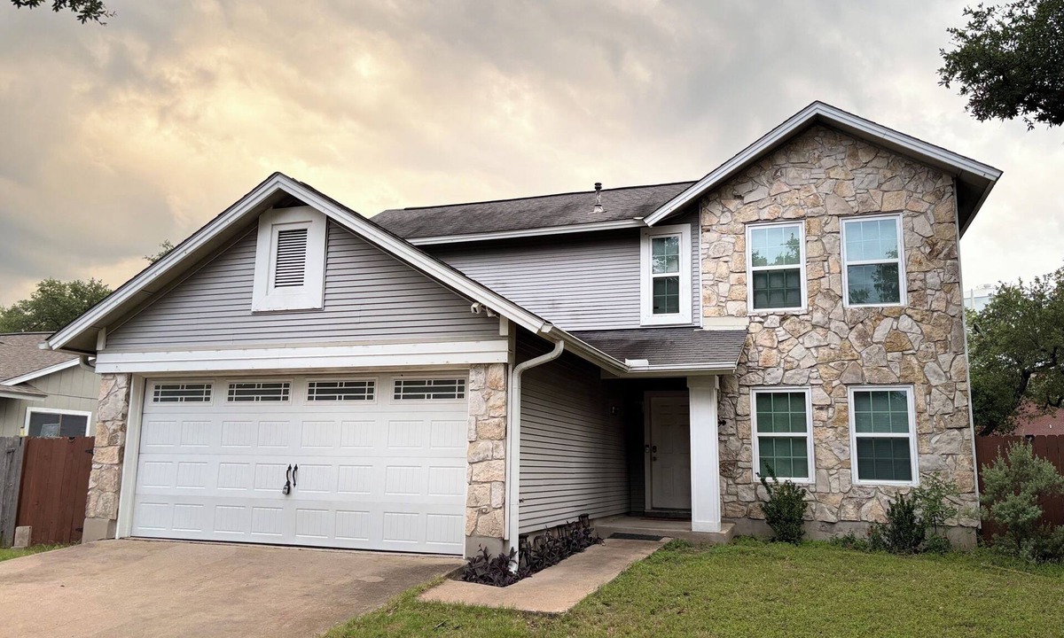 Anderson Mill West House | Spacious home in Cedar Park w/treehouse room. Pet-Friendly!