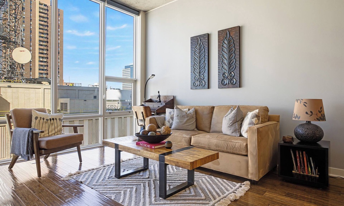 Downtown Denver Condo | SPIRE 1703: 17th floor with incredible views, pool & fitness center!