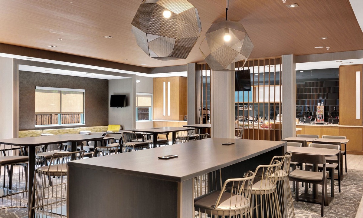 Freeport Hotel | SpringHill Suites by Marriott Freeport Brunswick