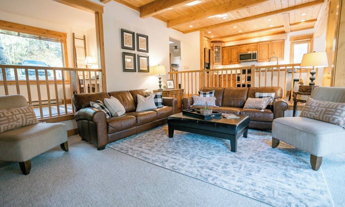 Keystone House | Springtime in the Rockies.but summer coming in hot!