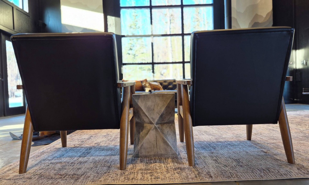 Gateway House | StoryHaus Alaska - Gathering Retreat for Groups & Families