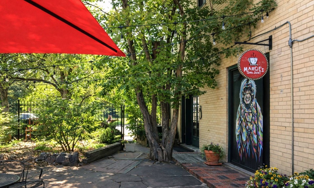 Greeley Apartment | Stunning Bungalow Next to Unc - Free Cruiser Bikes!