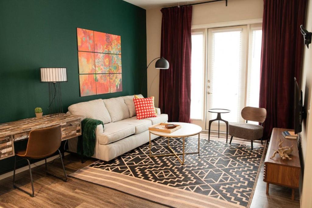 Stoneridge Place Apartment | Stylish 1BR near Barton Creek #2534 by WanderJaunt