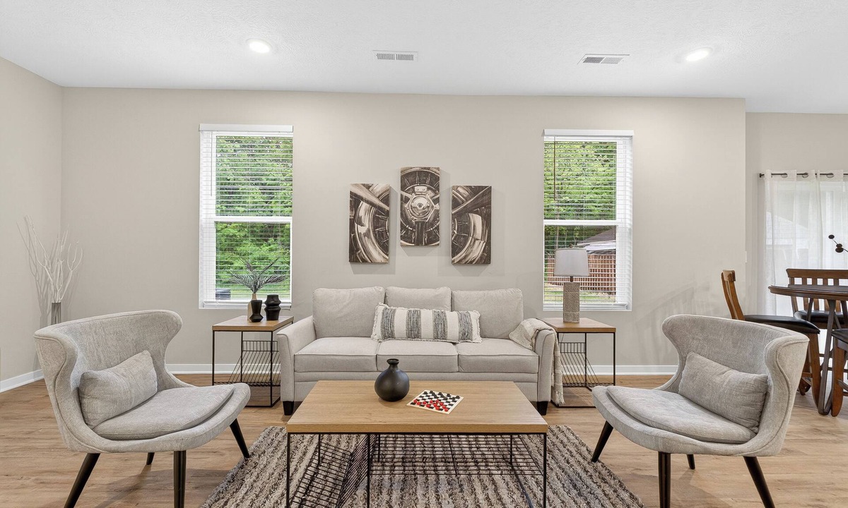 Lincoln Village House | Stylish 4-Bedroom Home with Modern Living Spaces